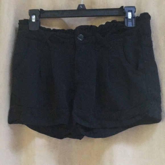 BeBop Pants - Black Bebop ruffle waist shorts Size 3